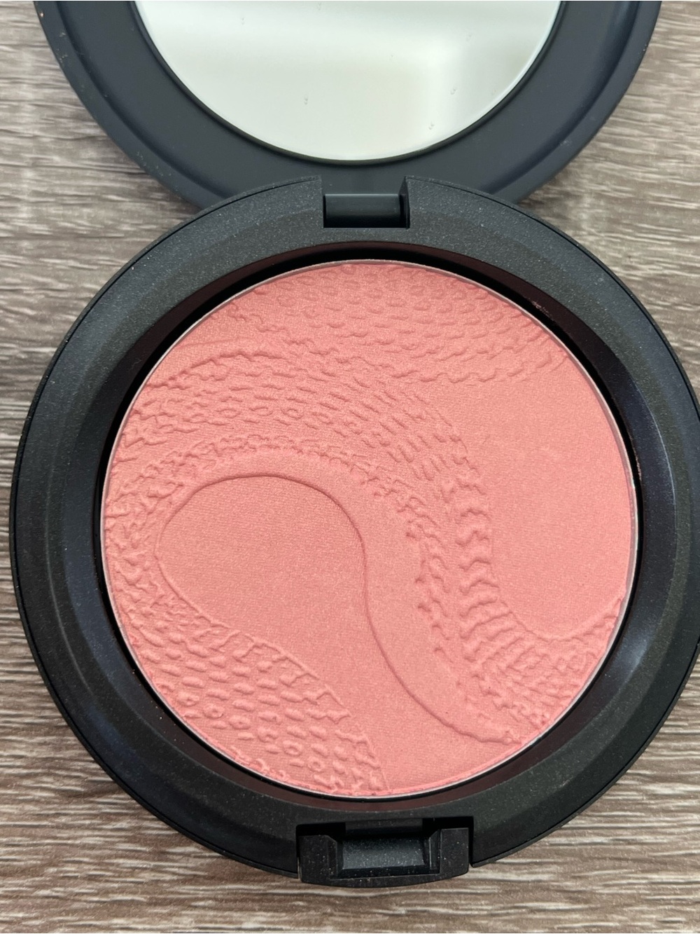 MAC Beauty Powder Shell Pearl Limited Edition